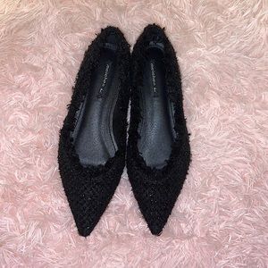 Black Fringe Point Tor Flats Size 7